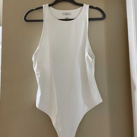 Aritzia Babaton Contour 90s Bodysuit Crewneck XL - Picture 2 of 4